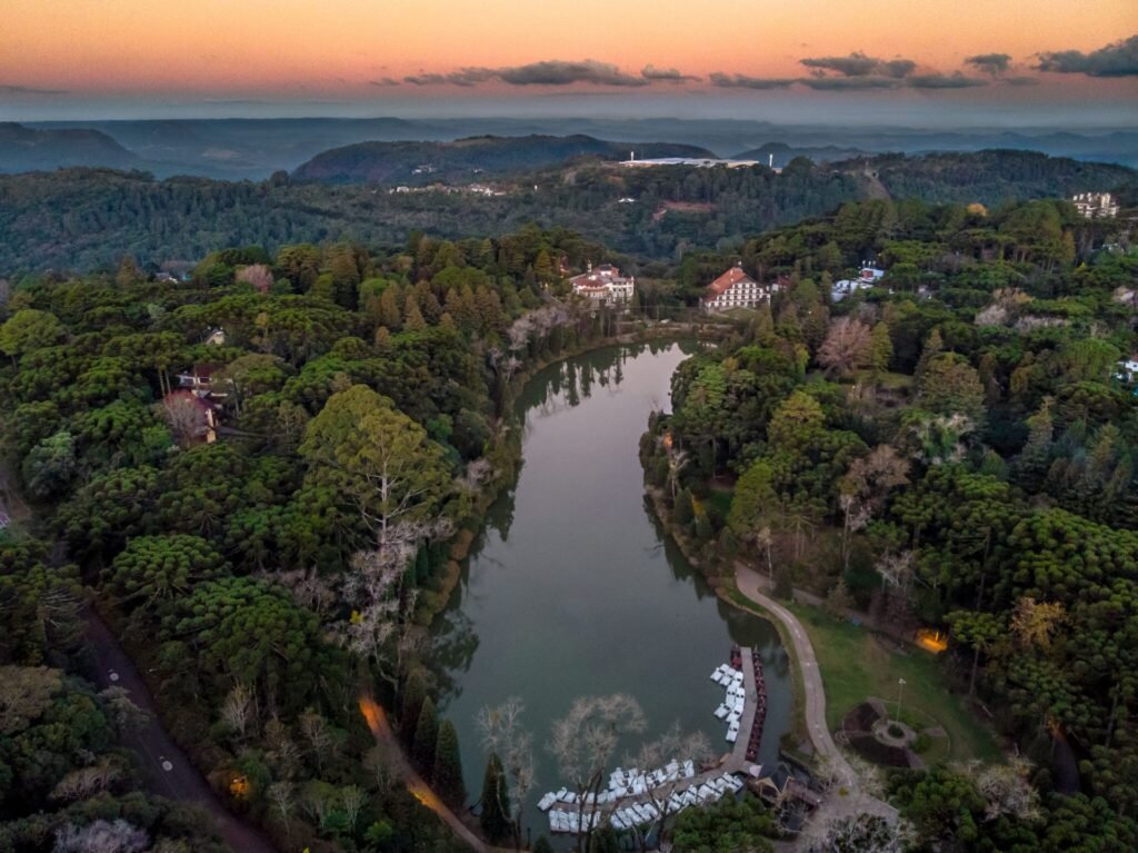 Lago-Negro-Gramado